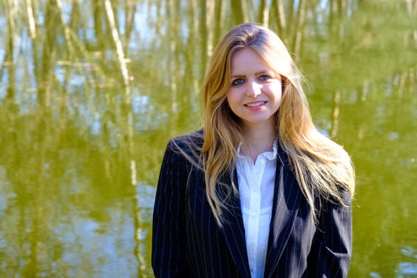 ‘Keileuk’: Kristel Doreleijers wint Taalboekenprijs met boek over ...