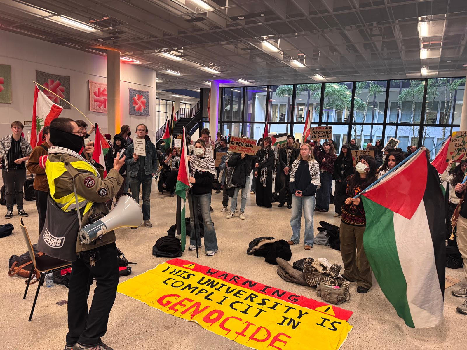 Pro-Palestijnse demonstranten verstoren opnieuw Night University ...